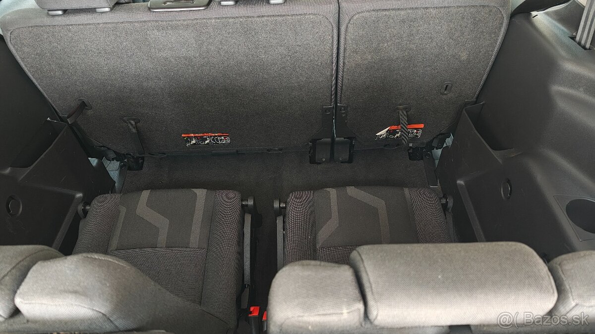 Ford Tourneo 7miestne diesel - 12