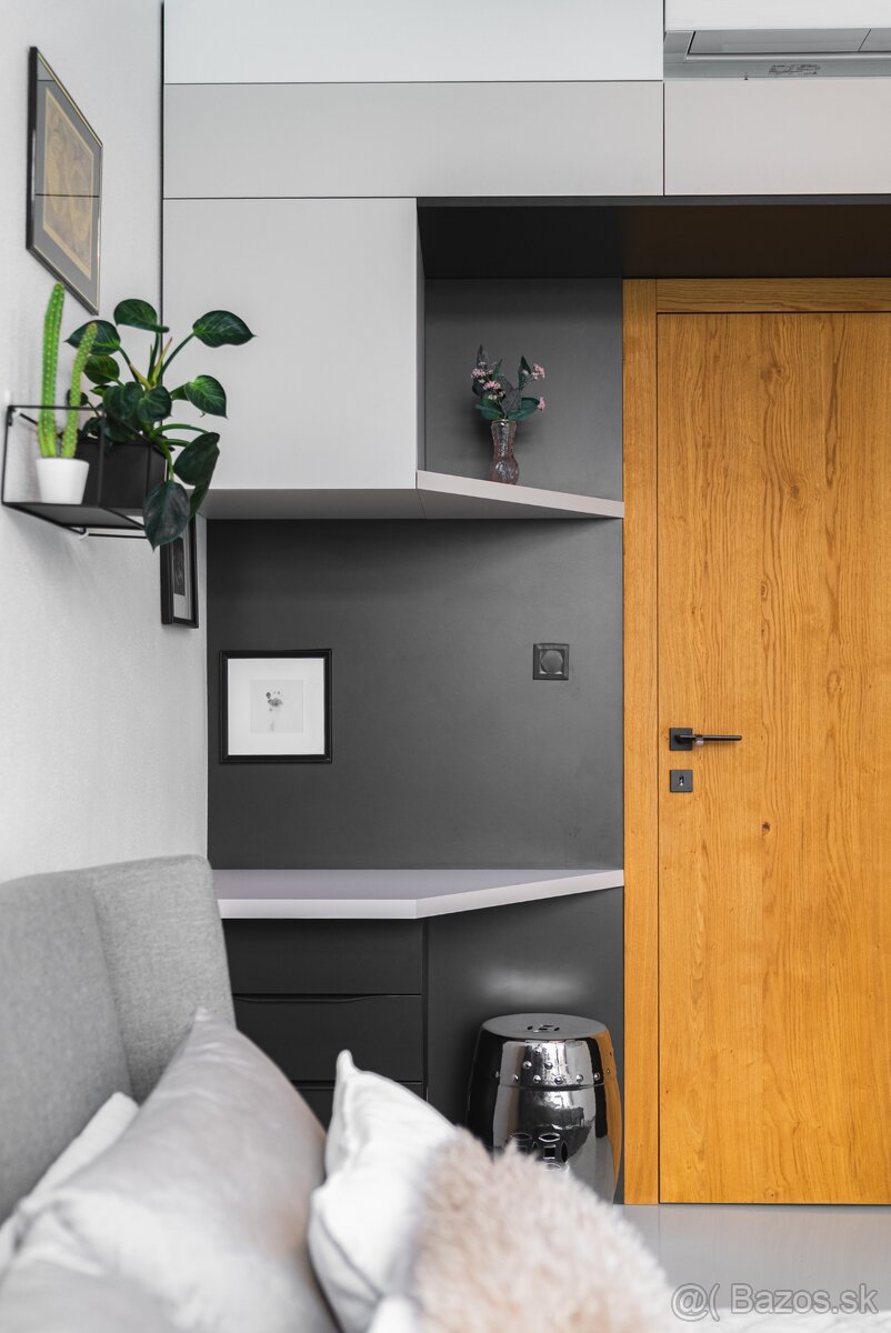 Nadštandardný 4-izbový rodinný dom s bazénom, výhľadom a súk - 12