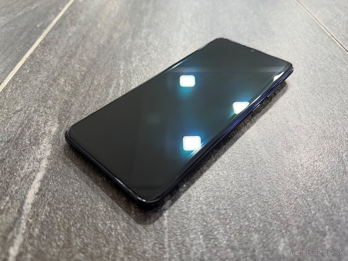 Samsung Galaxy S20 Ultra 128 GB NEFUNKČNÁ PREDNÁ KAMERA - 12