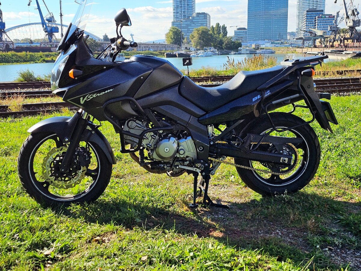 Predám Suzuki DL650 V Strom 2008 - 12