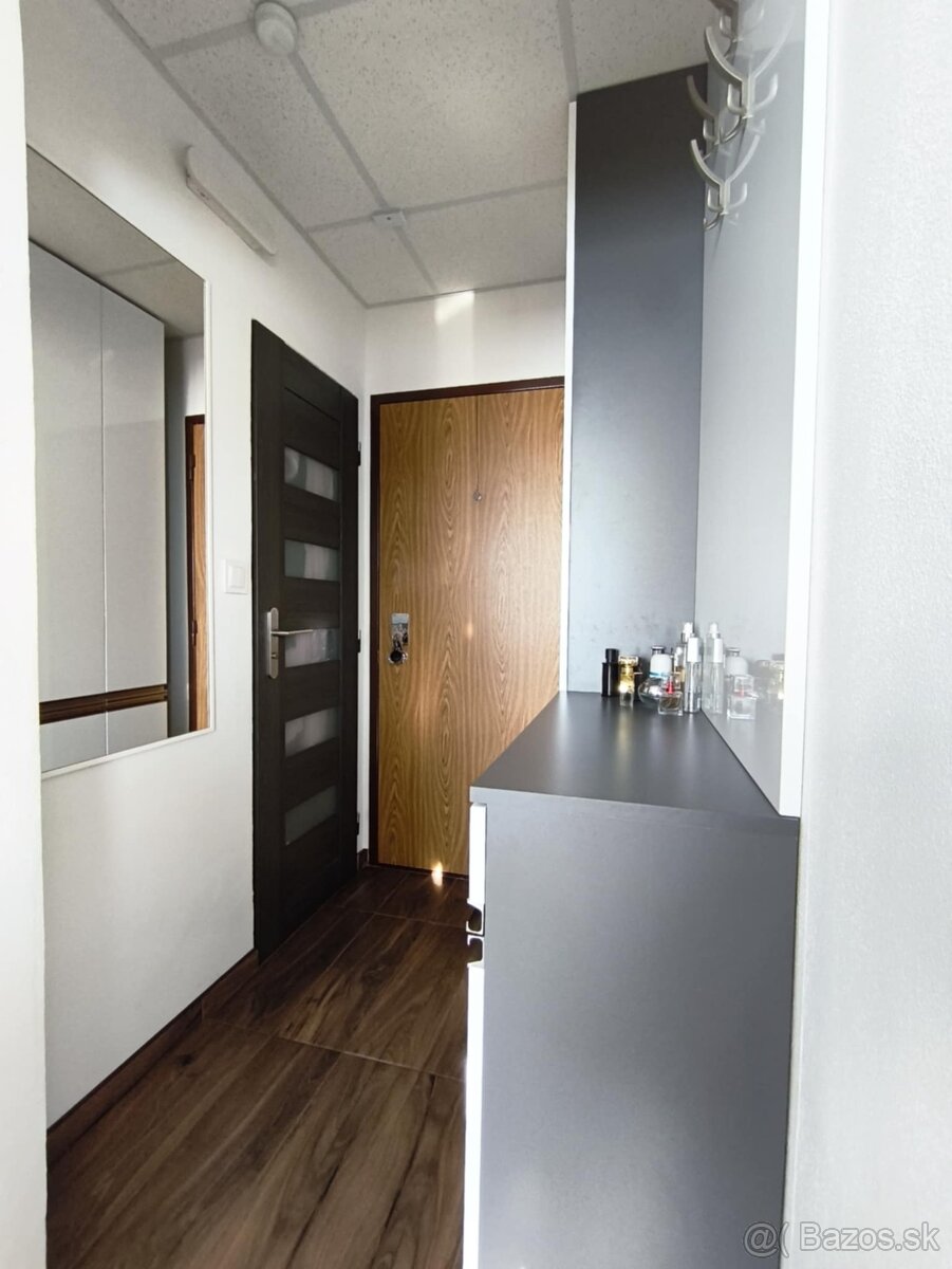 Predám 1 izbový byt v centre mesta - 12