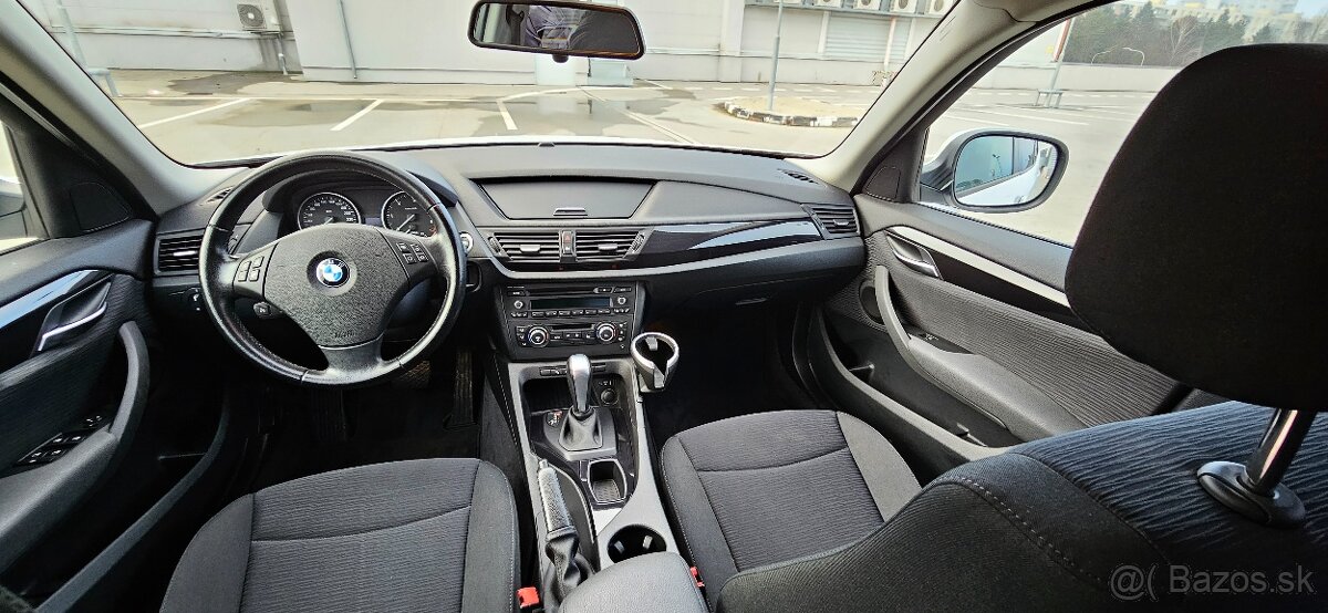 BMW X1 xDrive 18d - 12