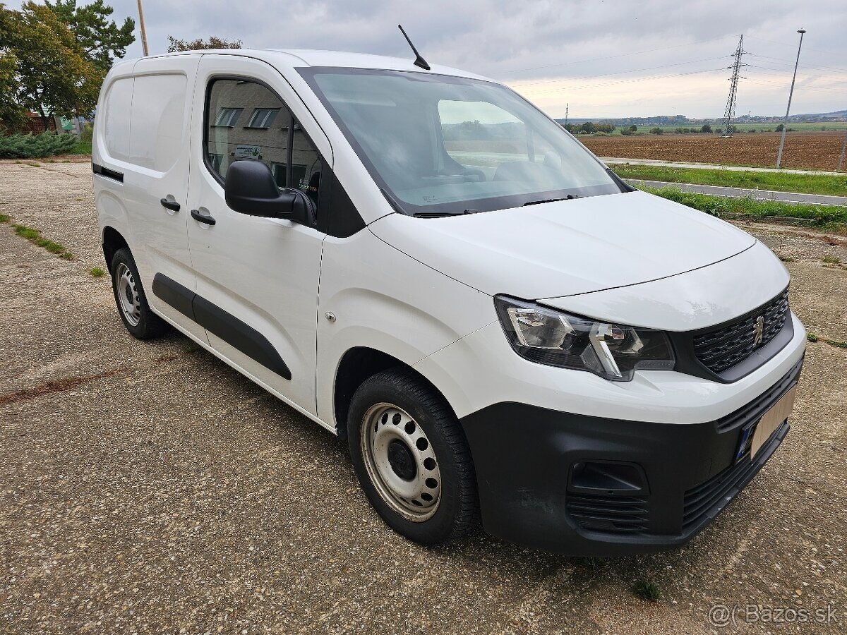 Predáme dobrého pomocníka Peugeot Partner 1,5-75kW diesel - 12