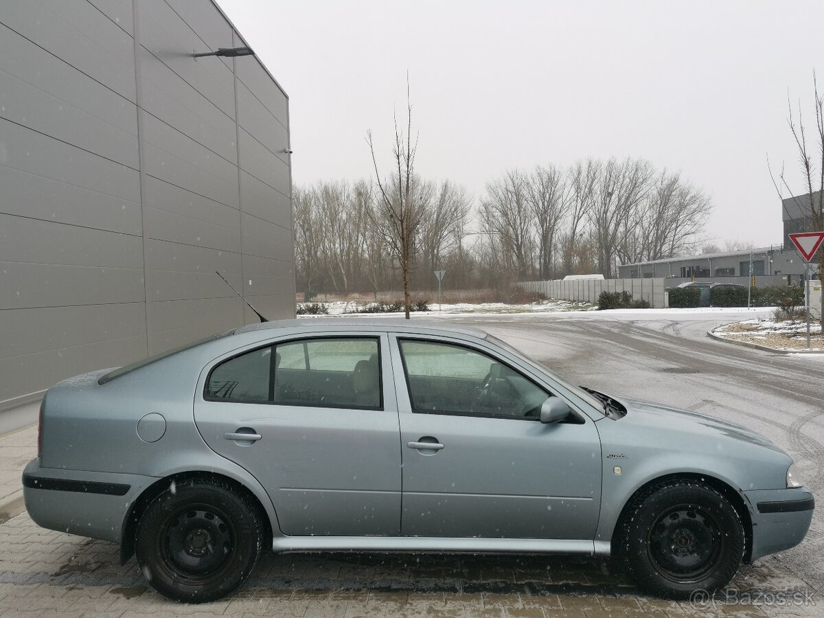 Predám Škoda Octavia 1.6 benzín, r.v. 2004 - 12