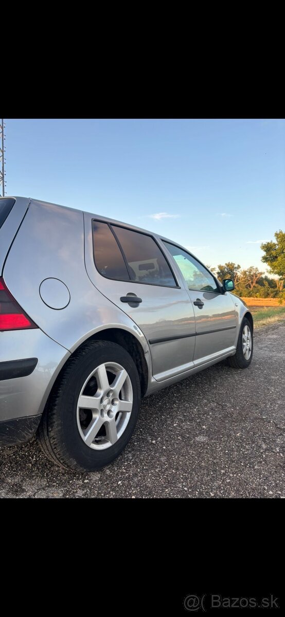 Volkswagen Golf IV - 12