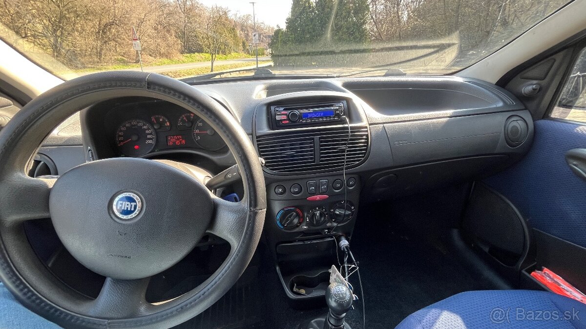 Fiat Punto 1.2 Benzín 44kw - 12