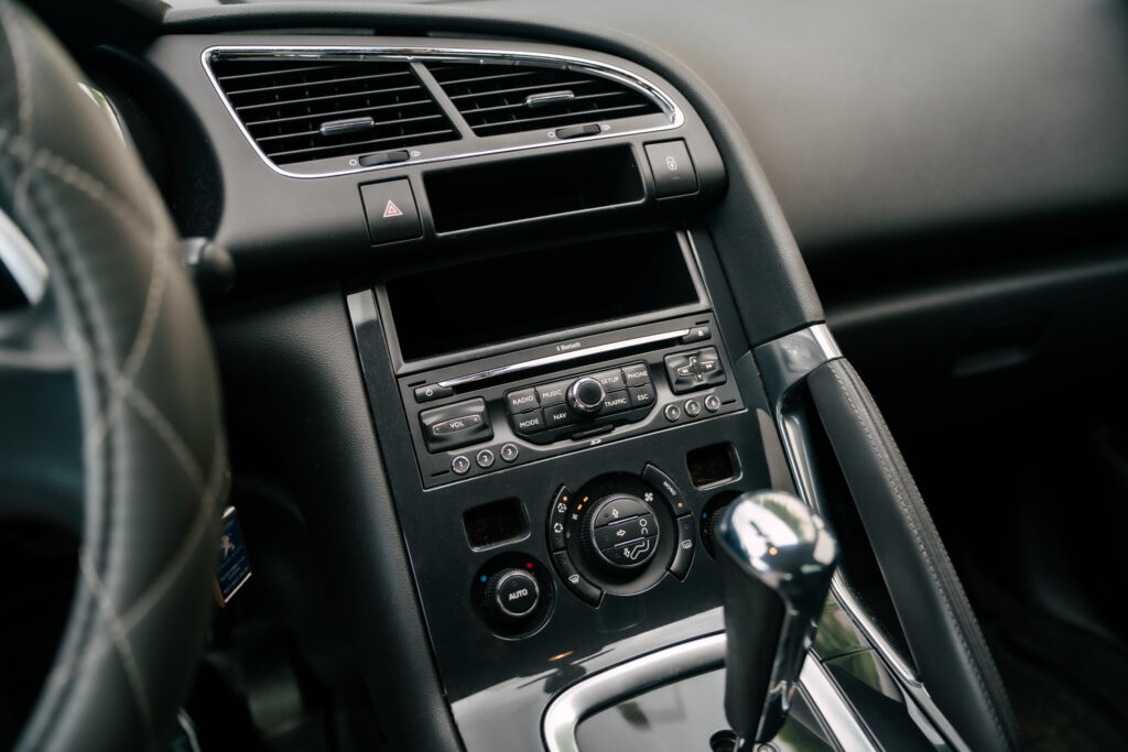 Peugeot 3008 1.6 e-HDi AT6 - 12