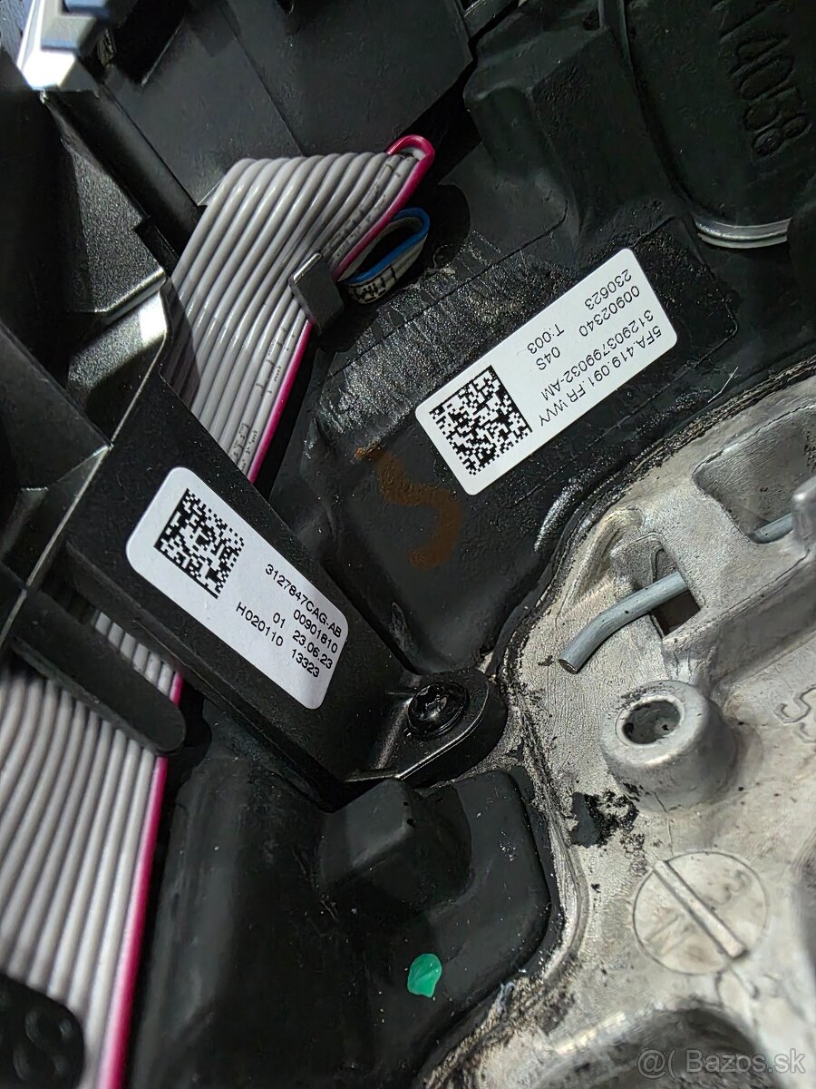 Multifunkcny kozeny Seat volant - 12