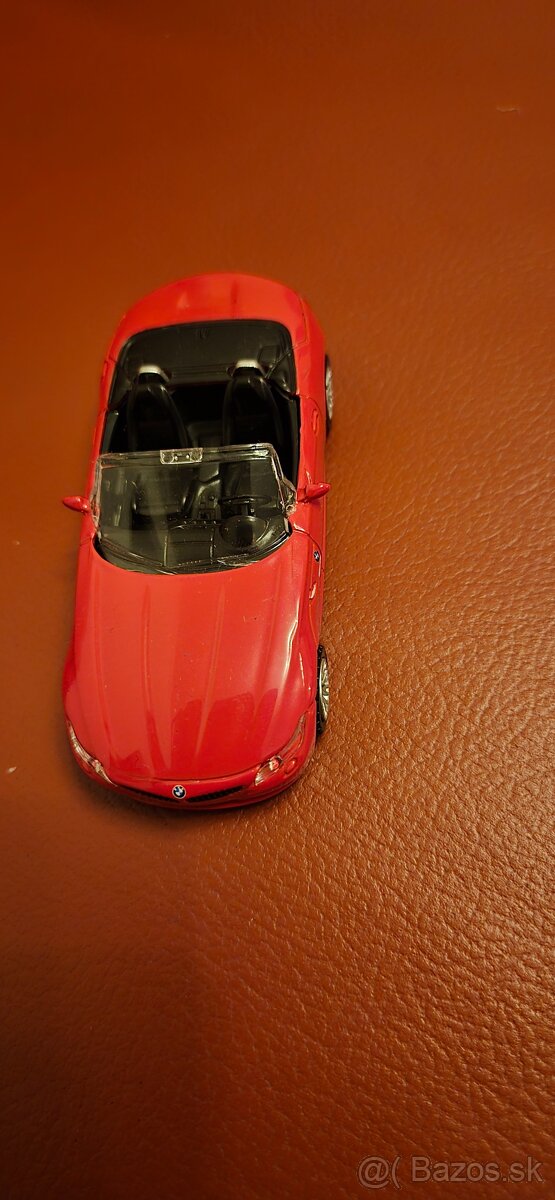 BMW 1:43 - 12