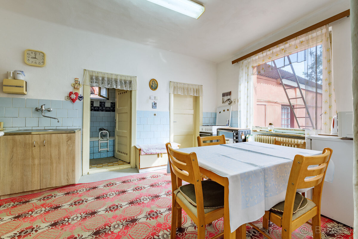 Na predaj 3-izb. rodinný dom, garáž a 30a pozemok | Moldava - 12