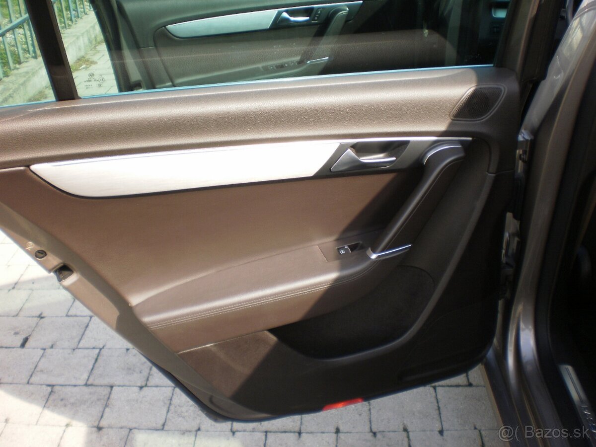 Volkswagen Passat 2,0TDi, 103kW, M6,sedan r.2011 - 12