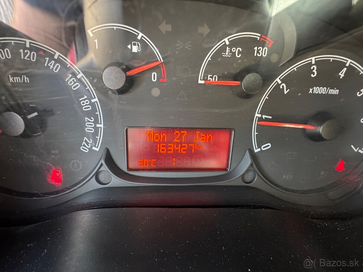 Opel Combo 1,6 CDTi 77KW - 12