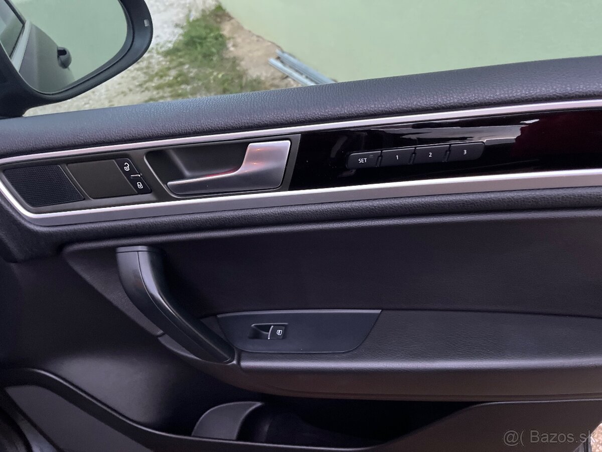 Touareg 4,2 V8 tdi - 12