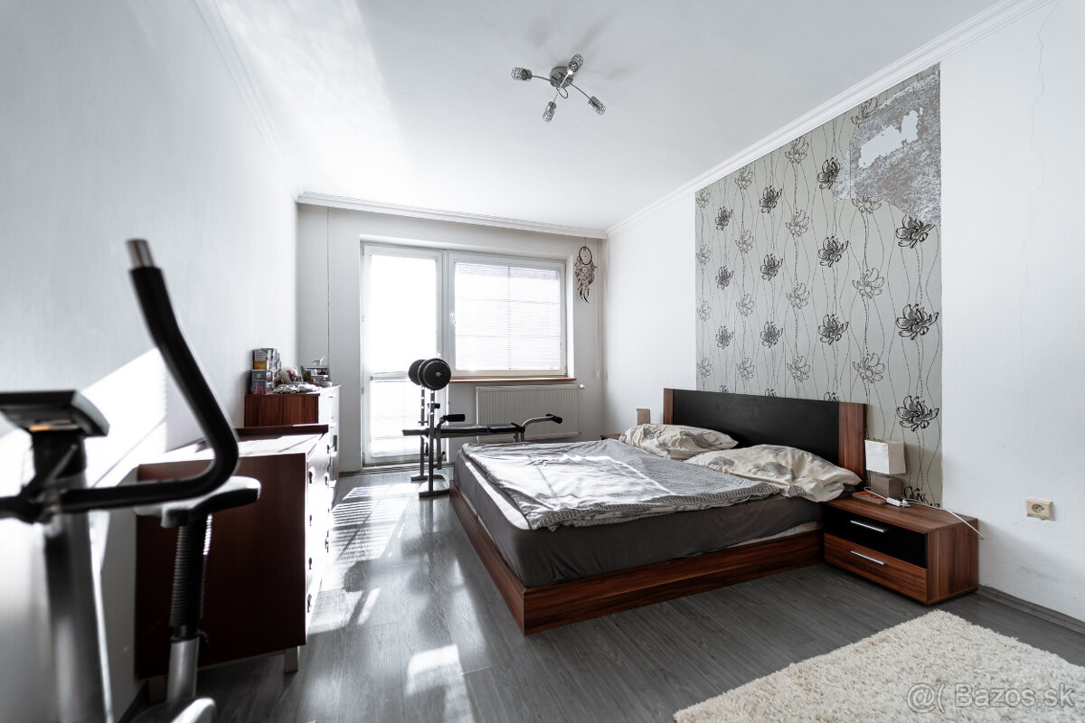 Átriový dom , Veľké Kapušany - 12