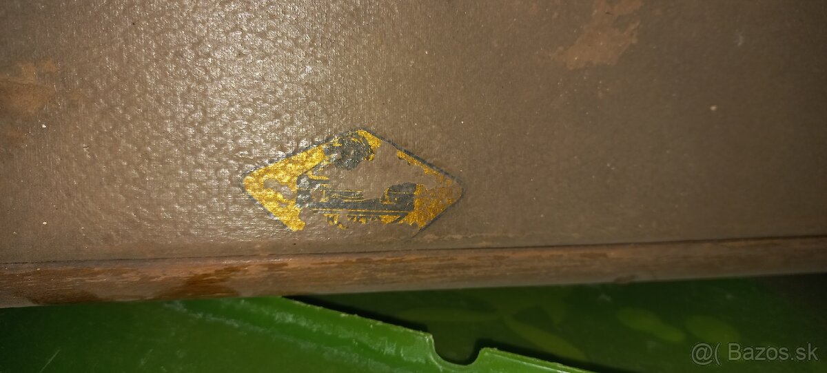 Starožitnosti. - 12