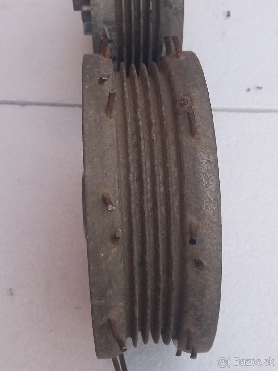 Jawa 250 350 Kývačka - 12