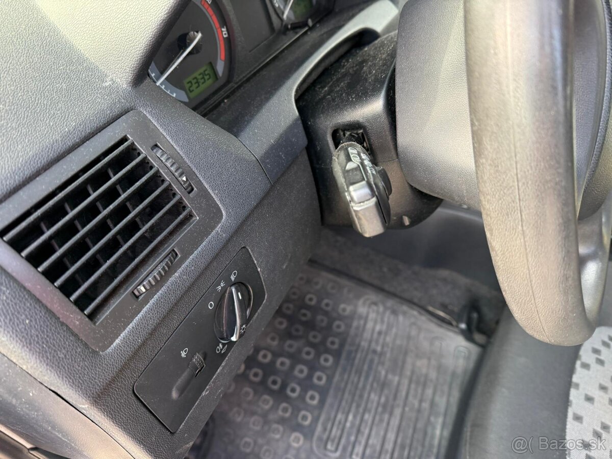 Škoda fabia 1.2 - 12