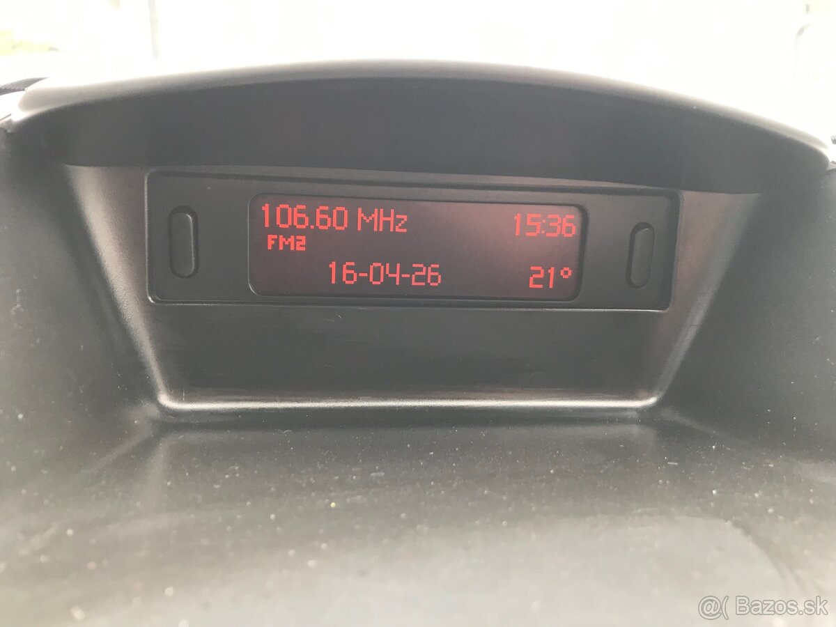 Peugeot 206+ 1.4 legend - 12