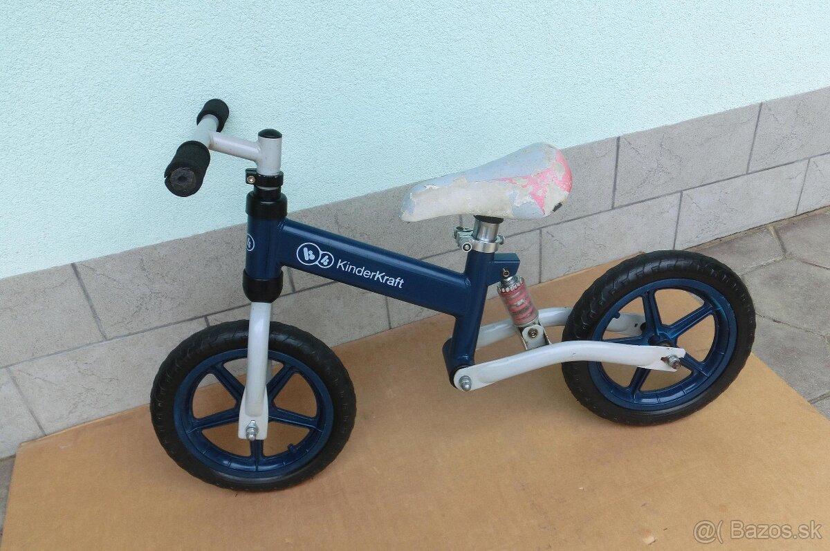 Detský bicykel a odrážadlo . - 12