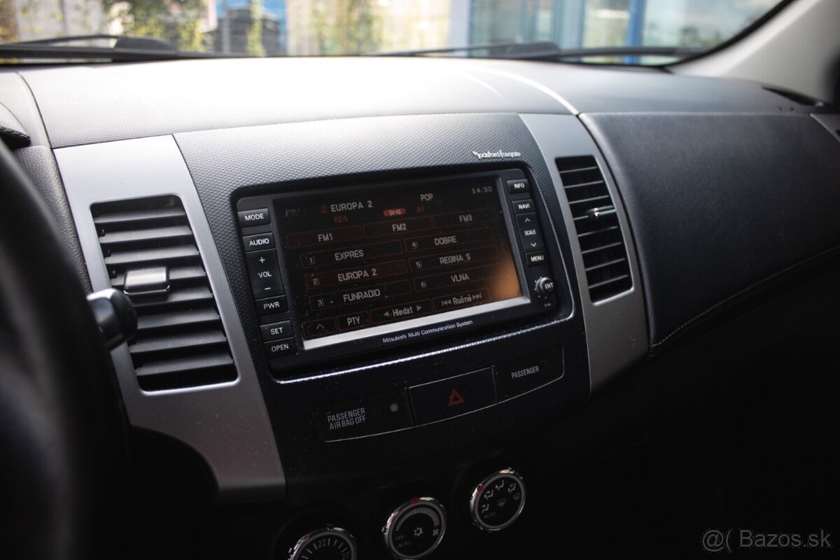 Mitsubishi Outlander 2.2 DI-D TC-SST - 12