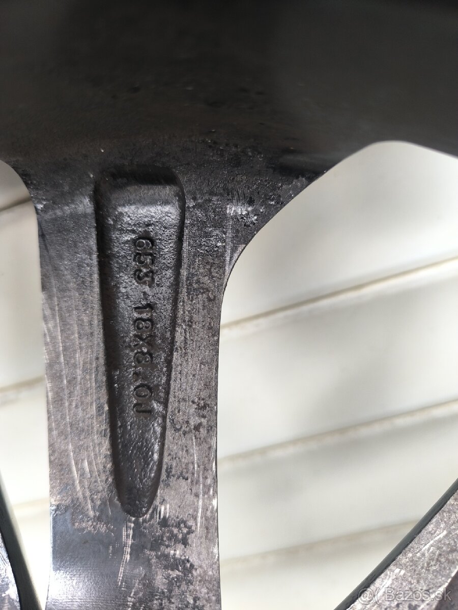 Elektróny 5x114,3 + 225/40r18 - 12