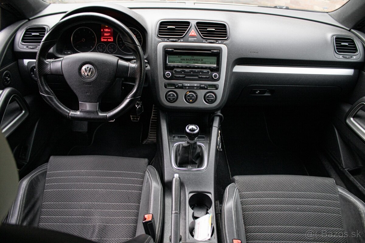 Volkswagen Scirocco 1.4 TSI 160k - 12