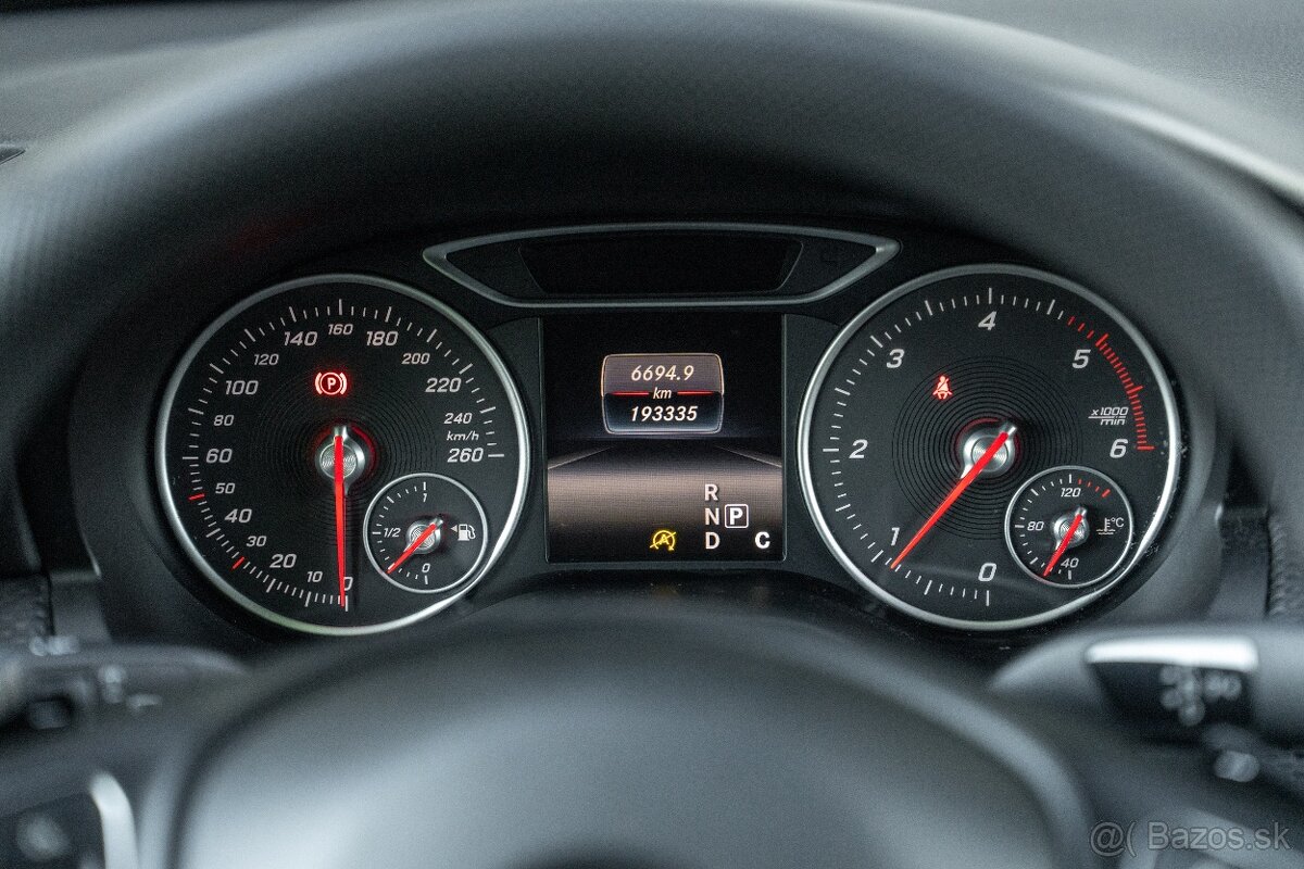 Mercedes-Benz A180d facelift TOP stav - 12