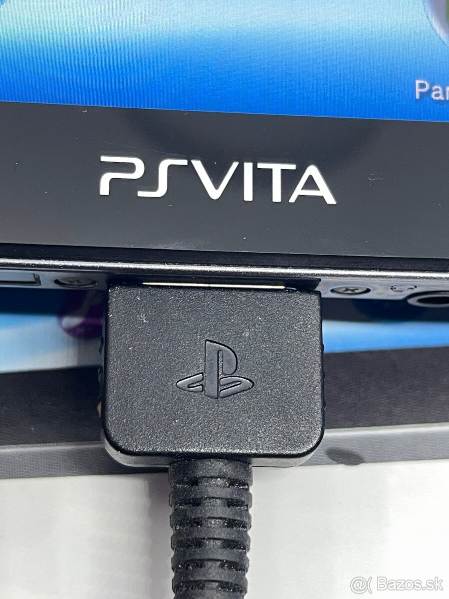 PS VITA PCH-1004 OLED +8GB - 12