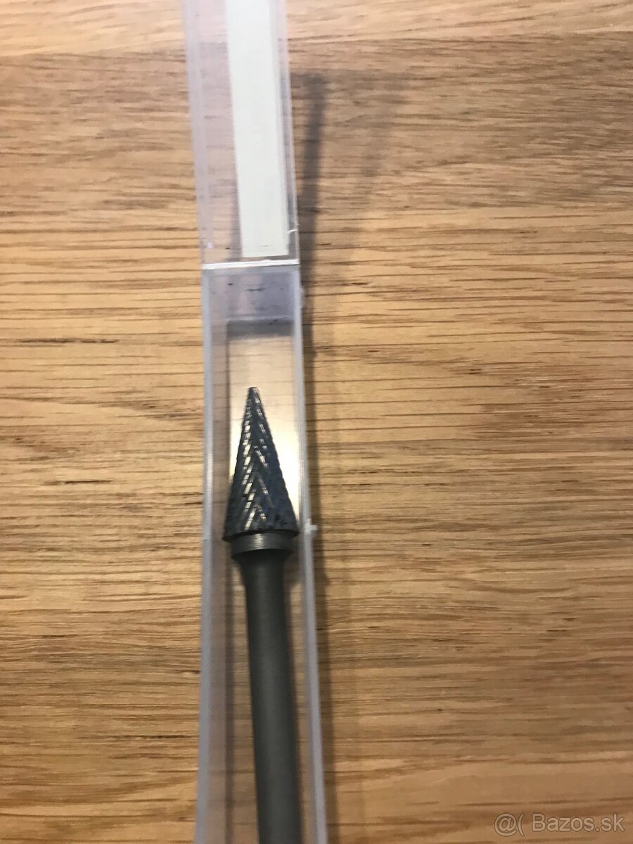 Frézky tvrdokov - 12