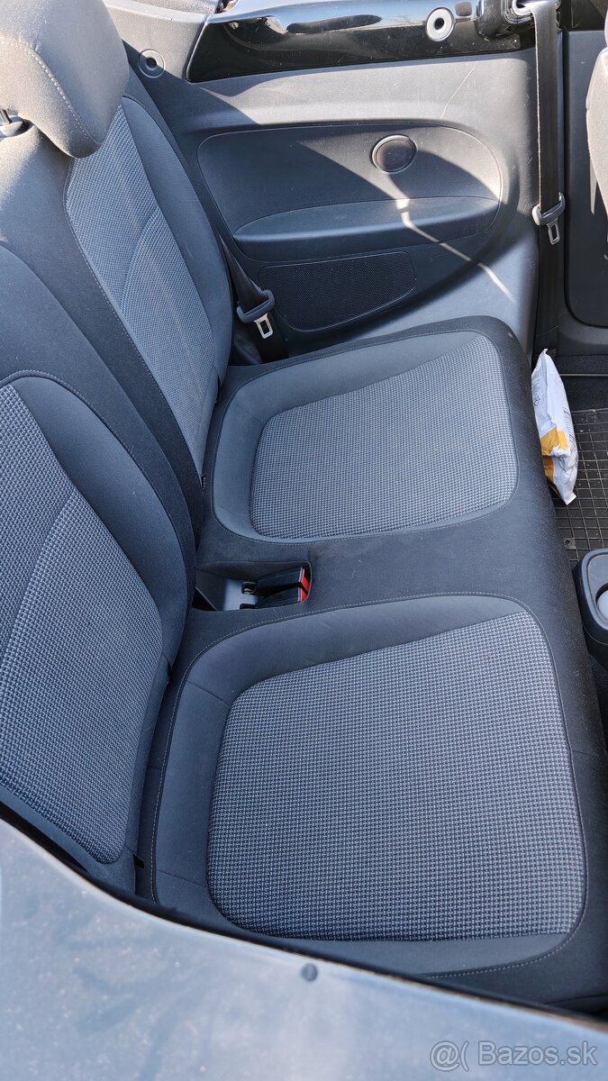 Volkswagen Beetle Cabrio 1.2 TSI - 12