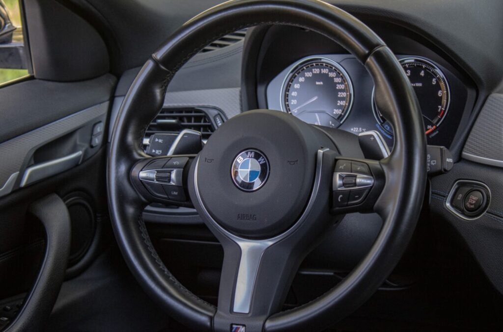 BMW X2 xDrive20i - 12