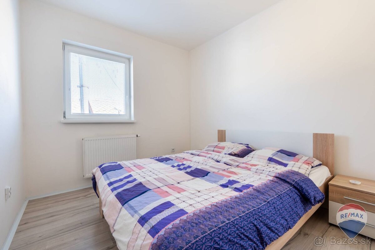 na predaj rodinný dom + podnikateľské priestory Nemšová - 12