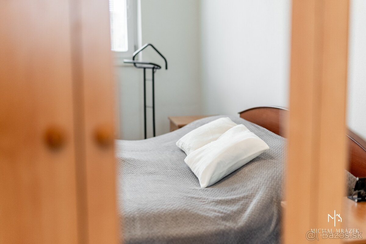 Ponúkame Vám exklizívne na predaj 4i byt po čiastočnej rekon - 12