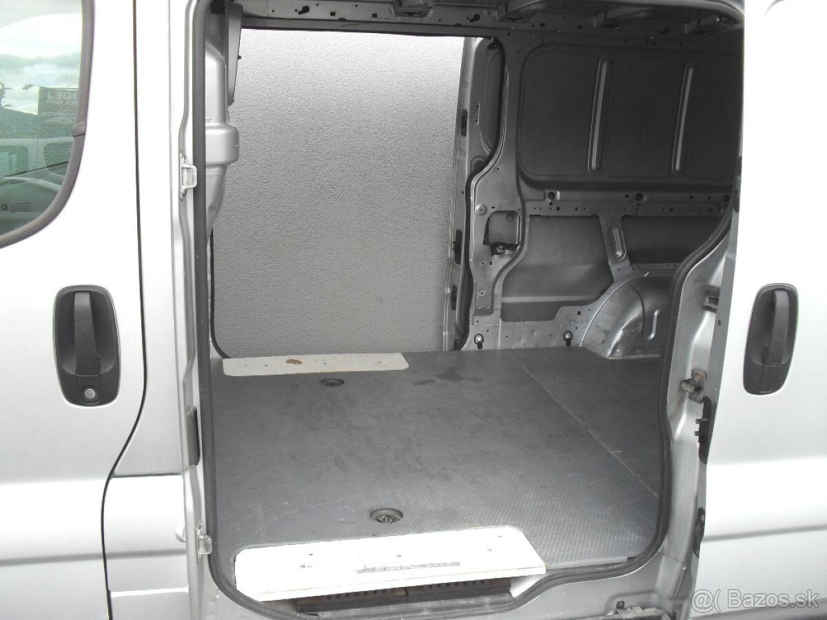 Opel Vivaro 2,0 CDTI 84kw L2 Long 2x šoup. bez DPH 157.000Kč - 12