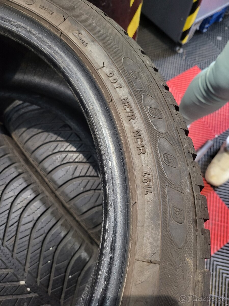 225/45 R17 Goodyear celoročné pneumatiky - 12