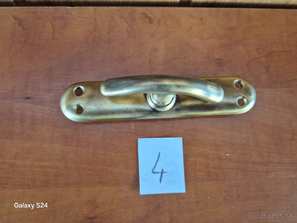 Mosadzné okenné kľučky - 12