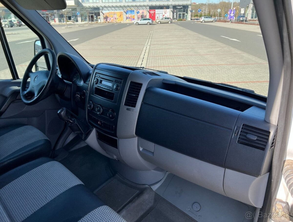 Mercedes Benz Sprinter 311 2,2 CDi 9 míst klima ČR - 12