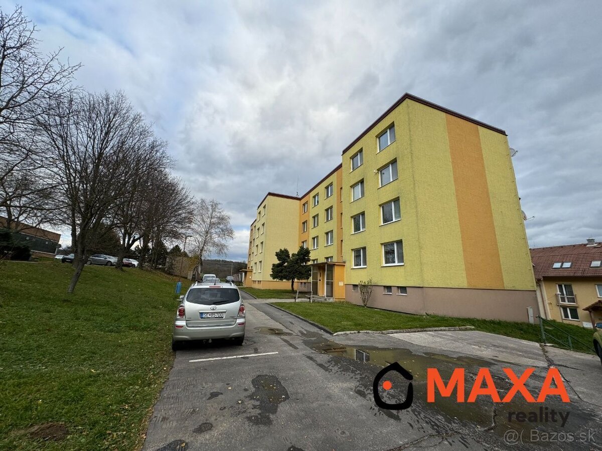 REZERVOVANÉ 4 - izbový byt, Smrdáky - 12