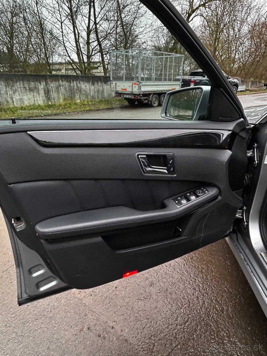 Mercedes-Benz E-Class W212 350 CDI 4MATIC - 12