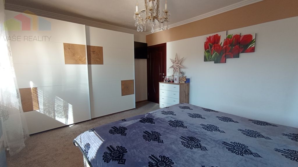 Novinka Rodinný dom s bazénom v lukratívnej lokalite - Nitr - 12