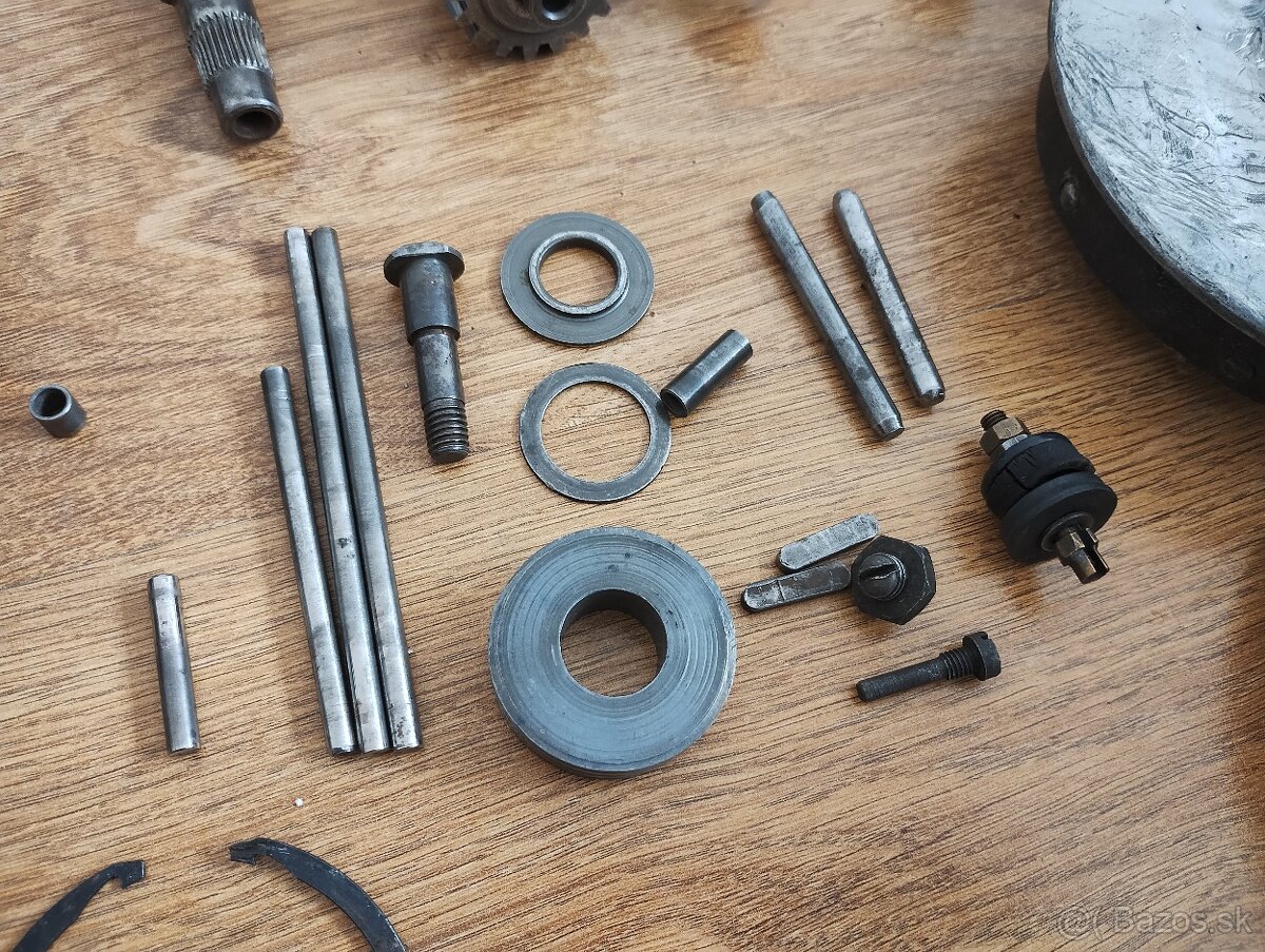 Predám náhradné diely na ČZ 125C a ČZ 150C a ČZ 125/351 - 12