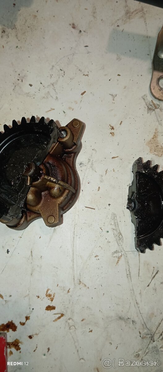 Briggs a Stratton Vanguard V2 - 12