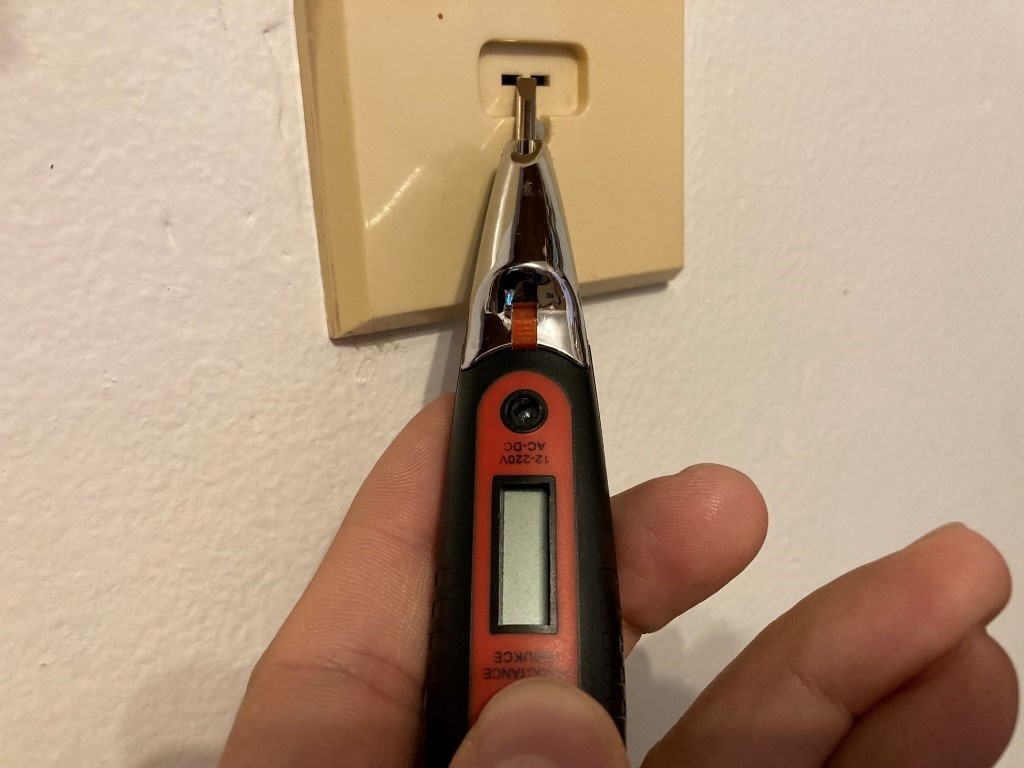 Skúšačka napätia kontaktná/bezkontaktná HAKEL - 12