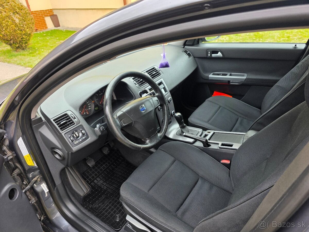 Volvo S40 2.0D Momentum,100kW - 12