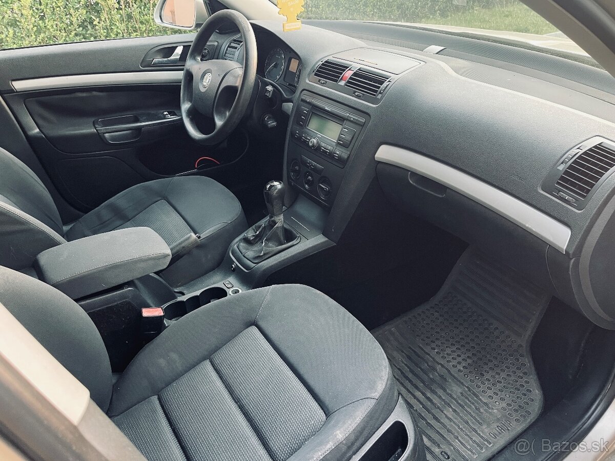 Škoda Octavia 2 1.9 TDI 77kw - 12