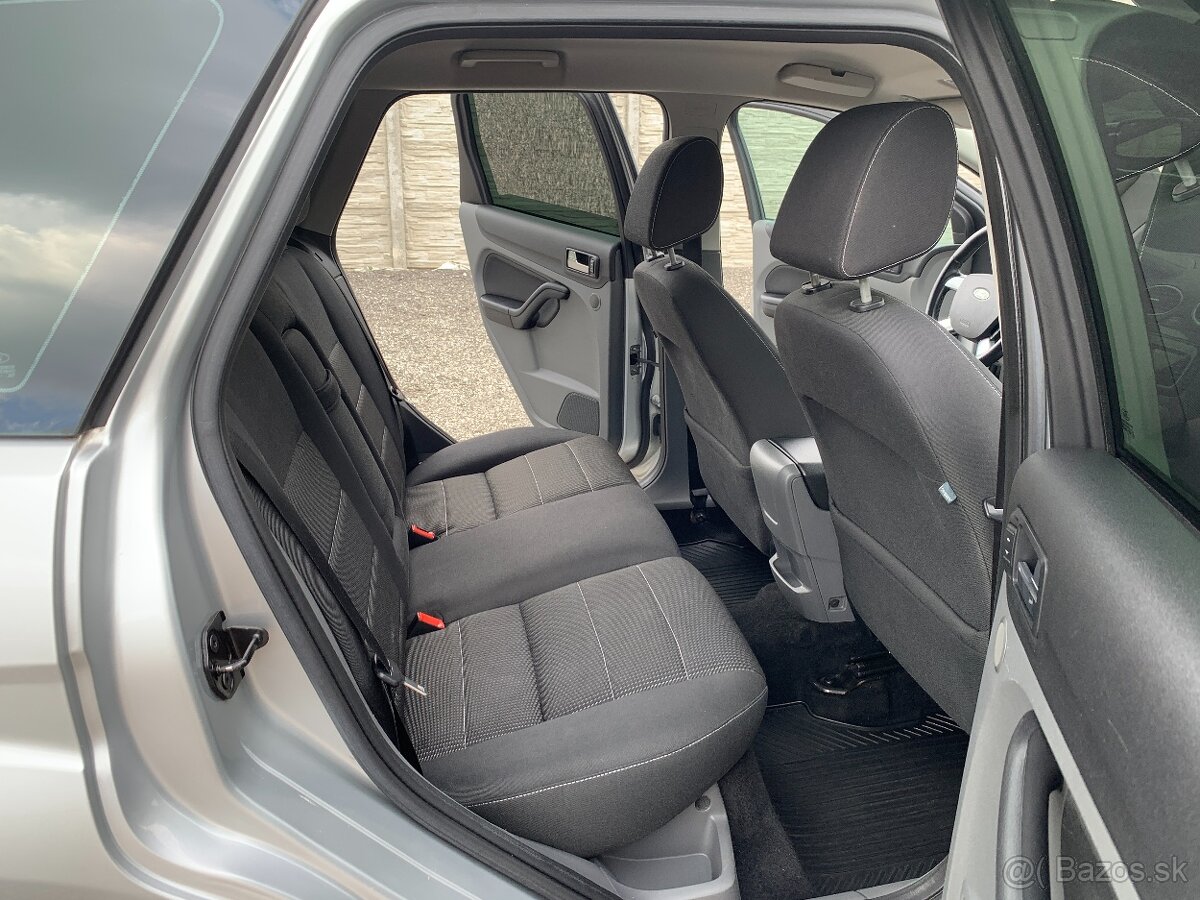 FORD FOCUS KOMBI 1.8 16V DURATEC TITANIUM SR - 12