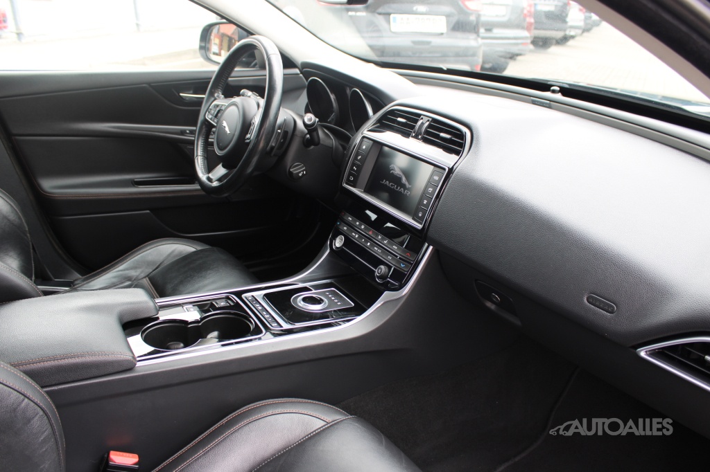 Jaguar XE 2,0 D 120 kW, odpočet DPH - 12