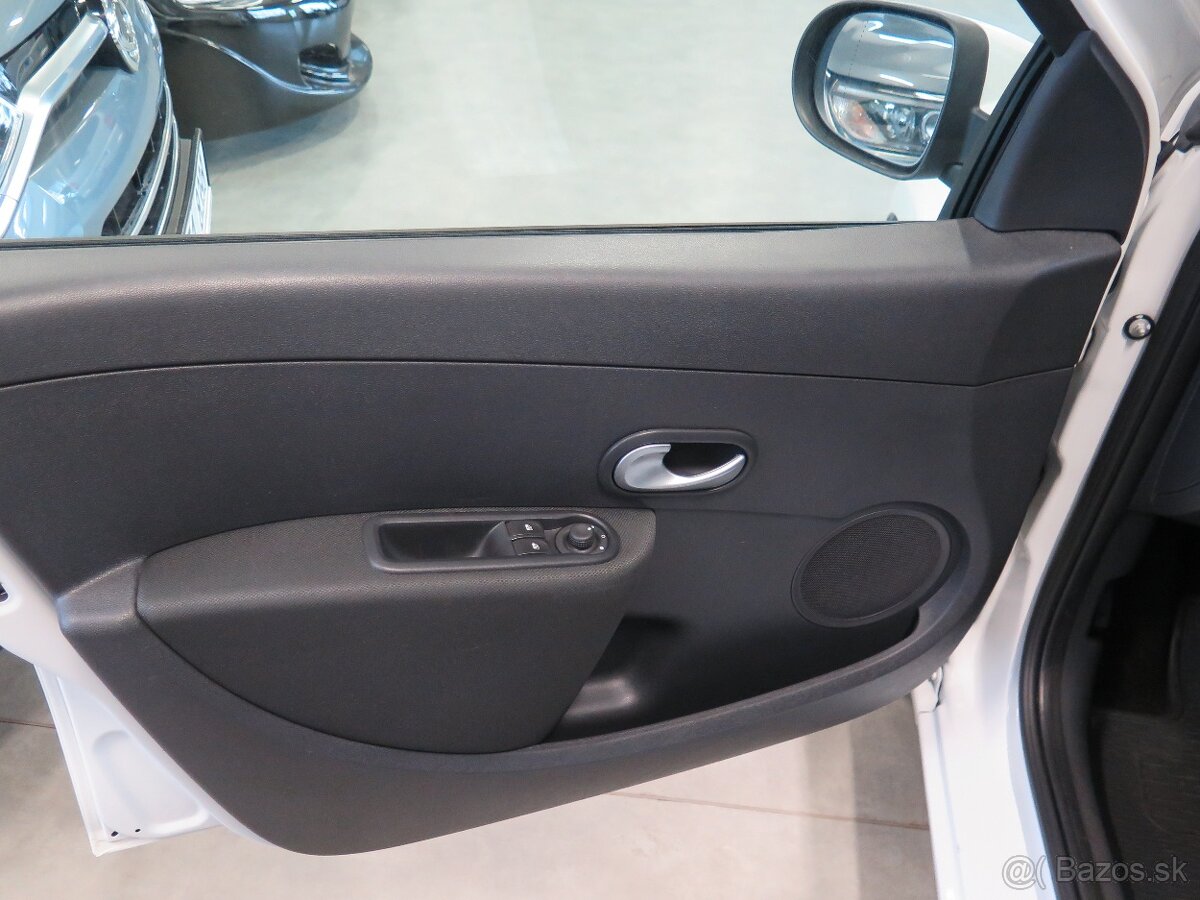 Renault Clio 1.2TCe,klima,2x kola,STK,servis - 12