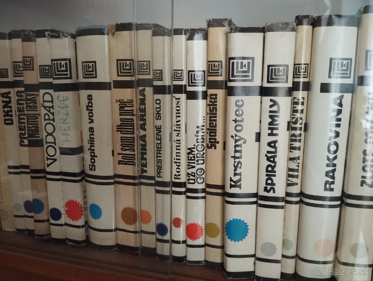 Rôzne knižky v super stave - 12