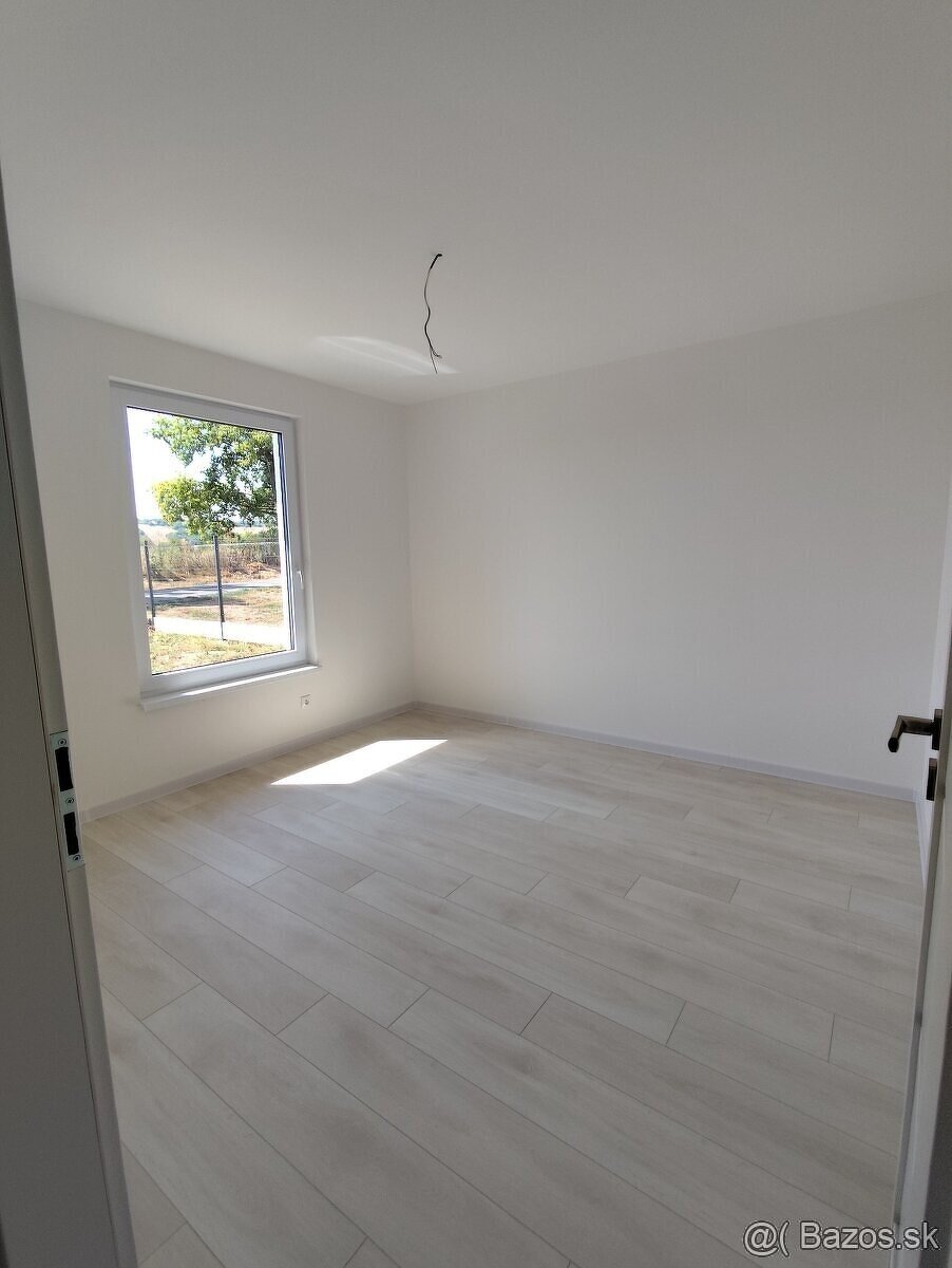 NA PREDAJ 5-izbová NOVOSTAVBA V MALOM KIARI - 12